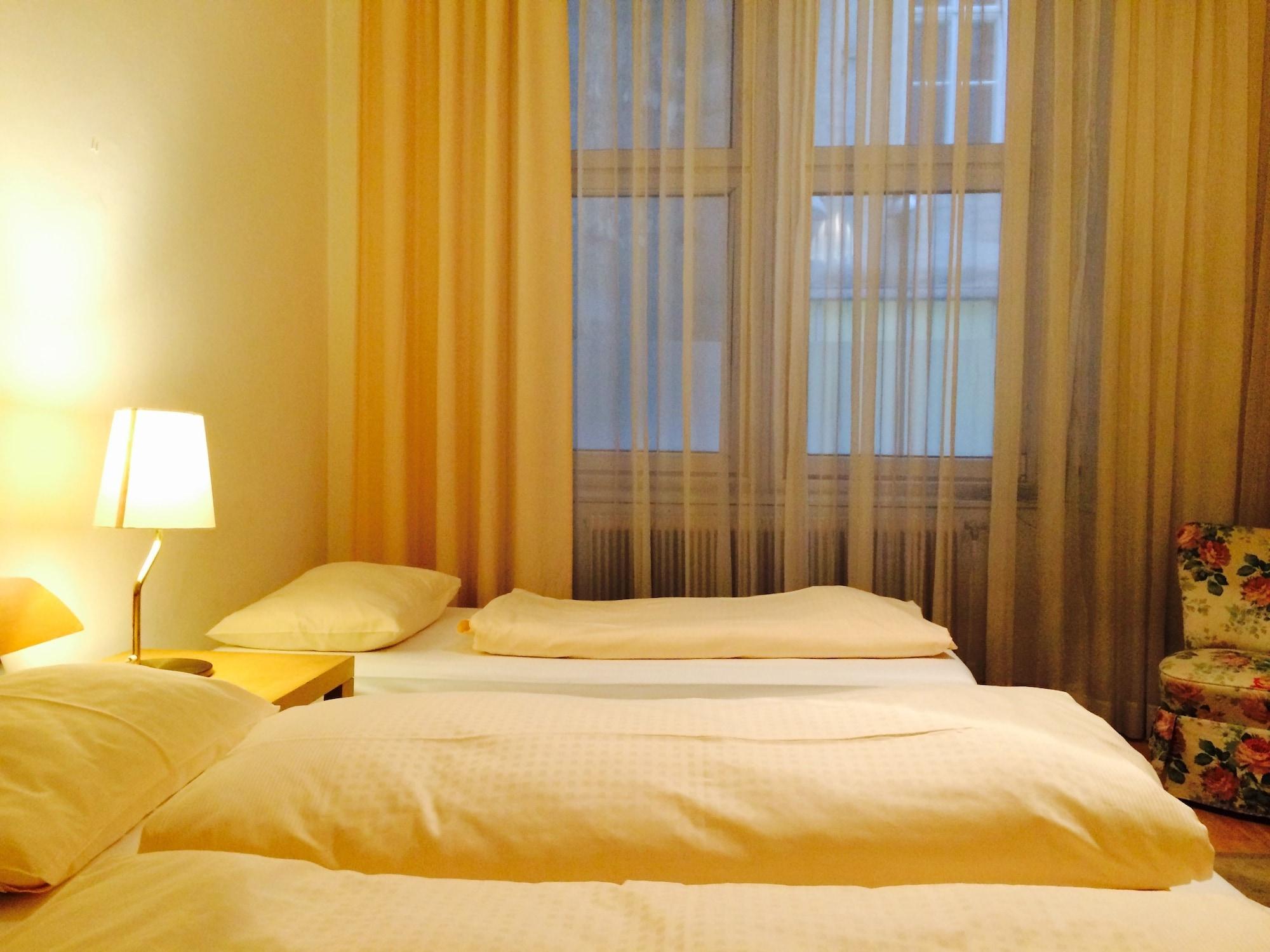 Pension Hotel Mariahilf Wien Ngoại thất bức ảnh