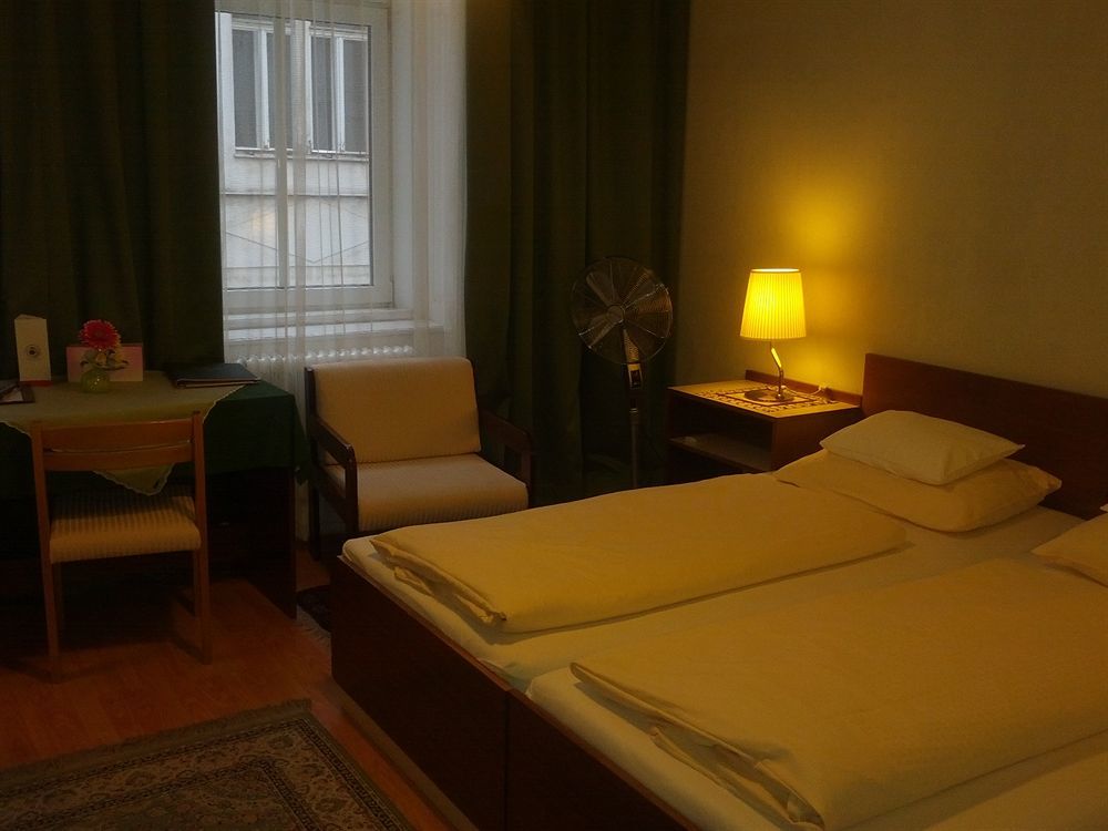 Pension Hotel Mariahilf Wien Ngoại thất bức ảnh